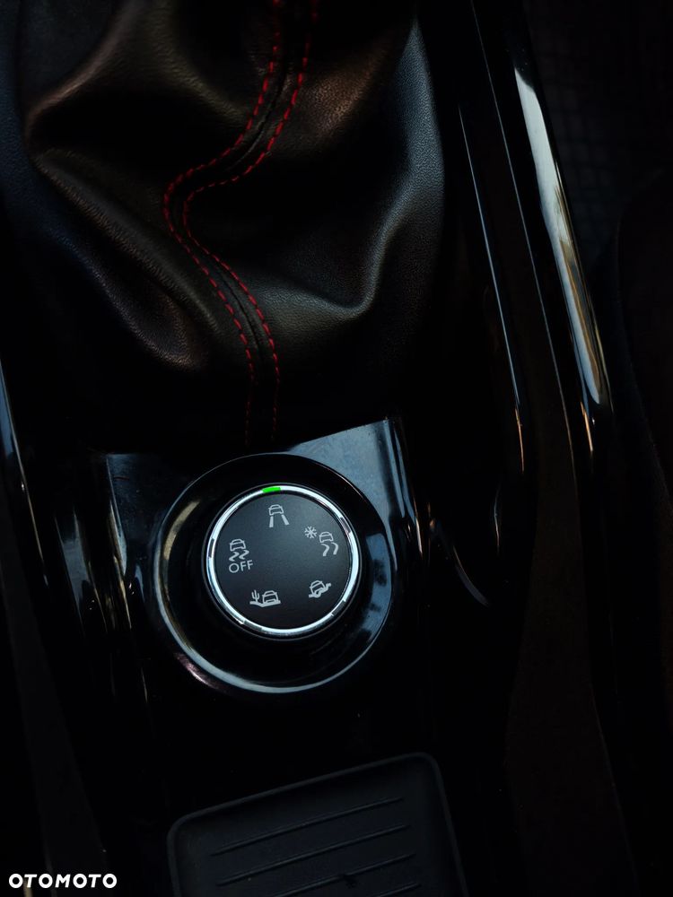 Peugeot 2008 PureTech 130 Stop&Start GT-Line Edition - 30
