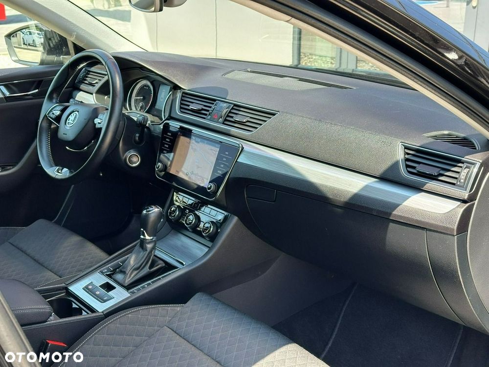 Skoda Superb 1.5 TSI Ambition DSG - 17