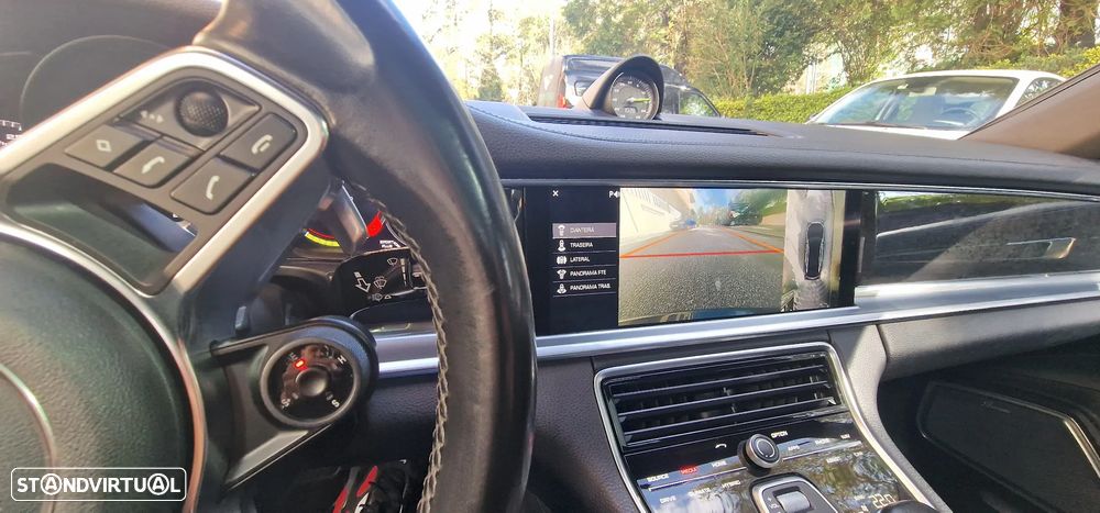 Porsche Panamera 4 E-Hybrid - 13