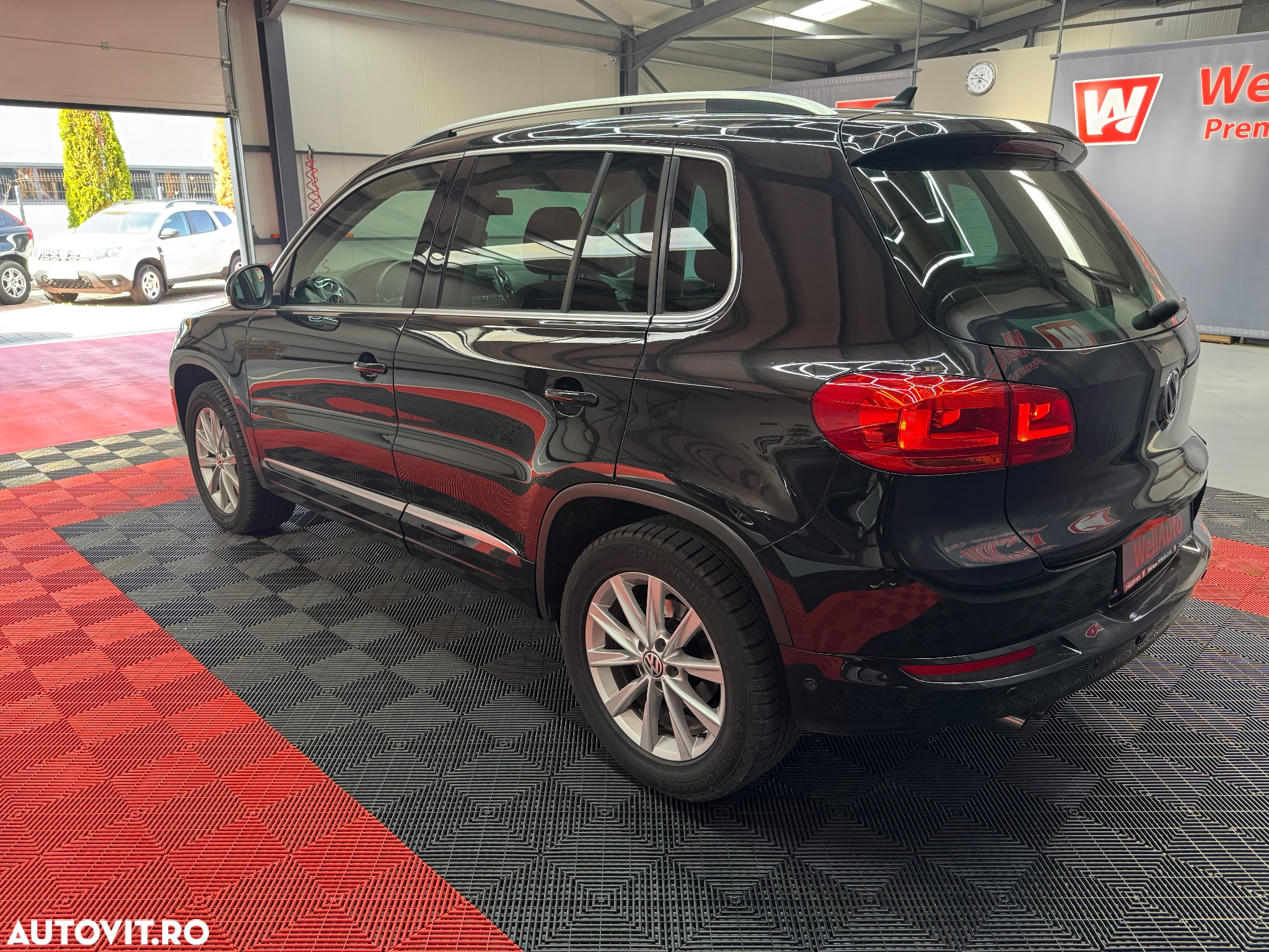 Volkswagen Tiguan - 7