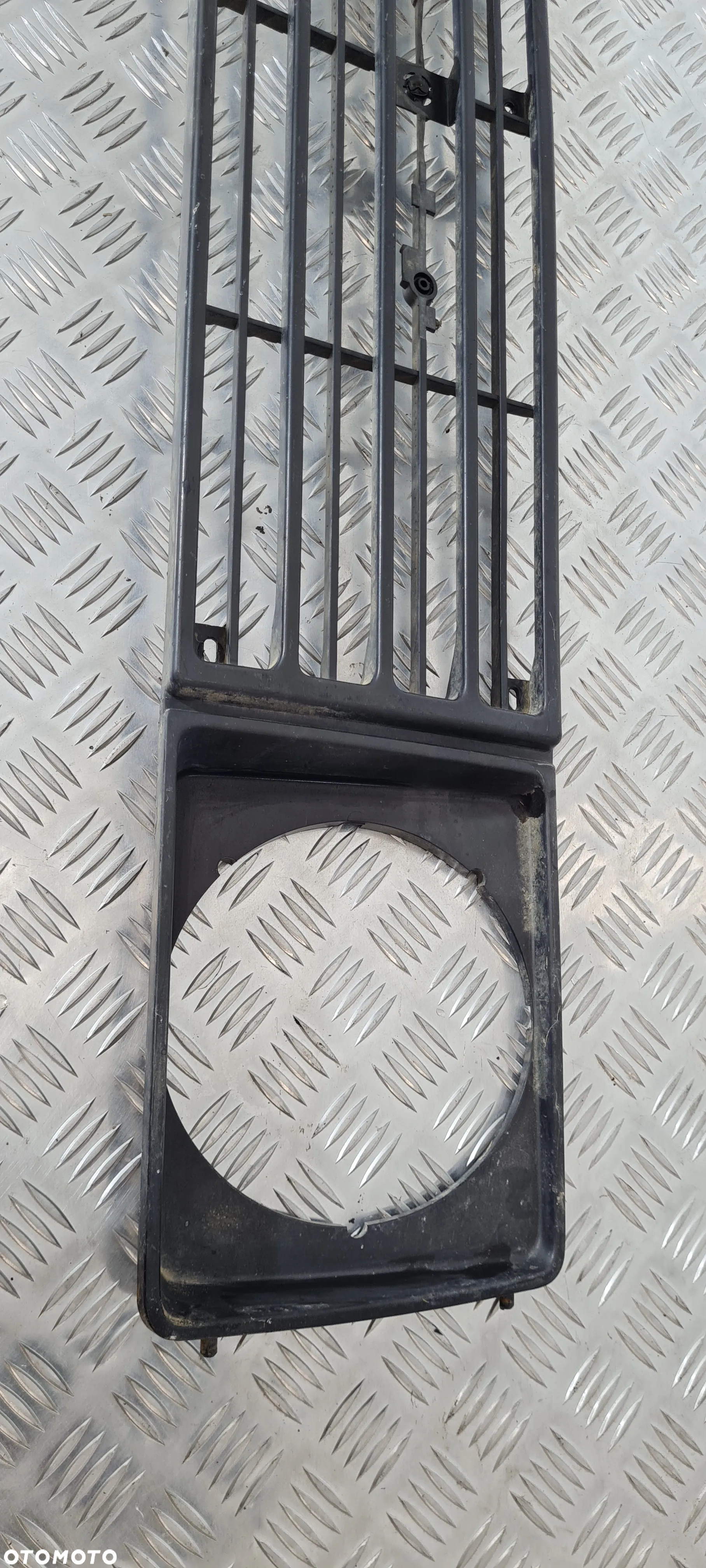 Suzuki Samurai Grill Atrapa - 2