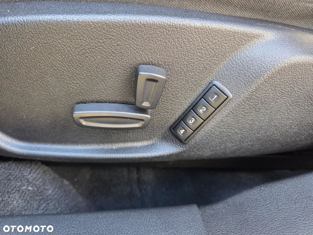 Ford Mondeo SW 1.6 EcoBoost S&S Business Edition - 10