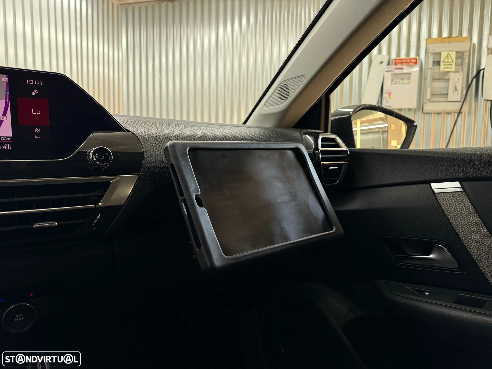Citroën C4 1.2 PureTech Shine - 30