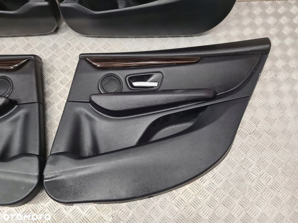 BMW F46 BOCZKI TAPICERKA DRZWI KOMPLET - 6