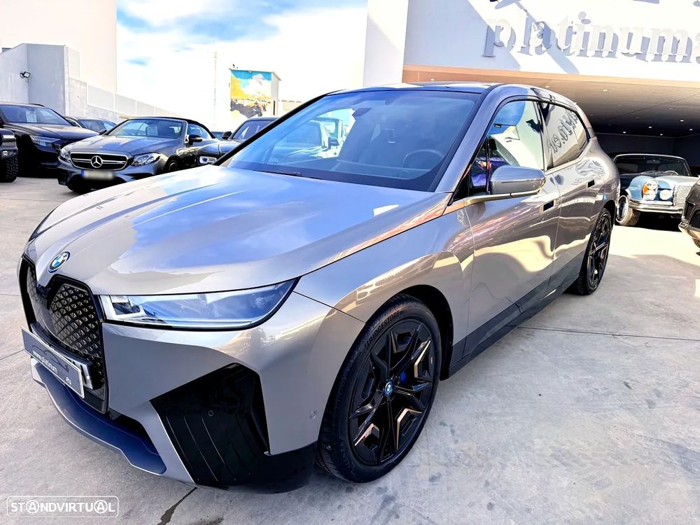 BMW iX xDrive 50 Pack Desportivo - 7