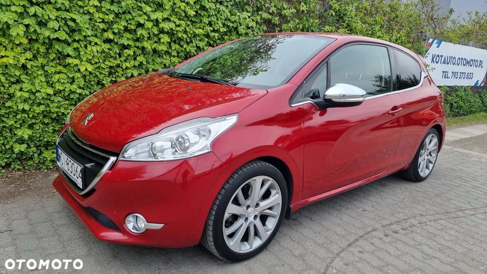 Peugeot 208 1.6 THP Allure - 2
