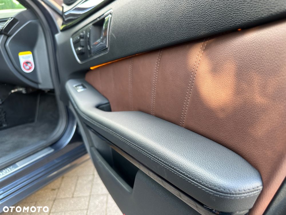 Mercedes-Benz Klasa E 350 CDI DPF BlueEFFICIENCY 7G-TRONIC Avantgarde - 28