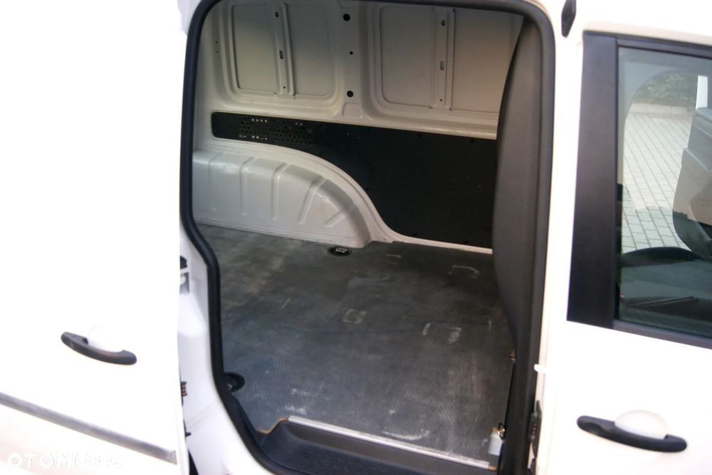 Volkswagen CADDY - 27