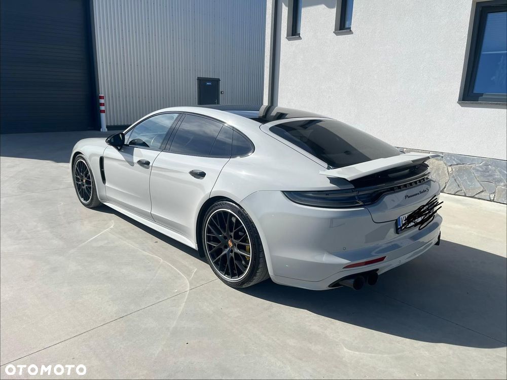 Porsche Panamera Turbo S - 4