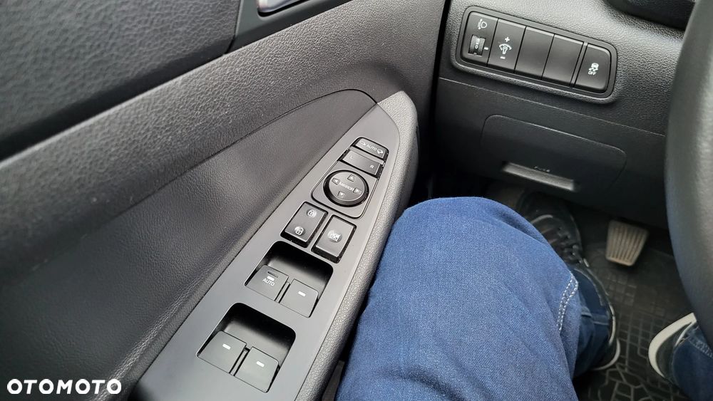 Hyundai Tucson 1.6 T-GDi Comfort 2WD - 22