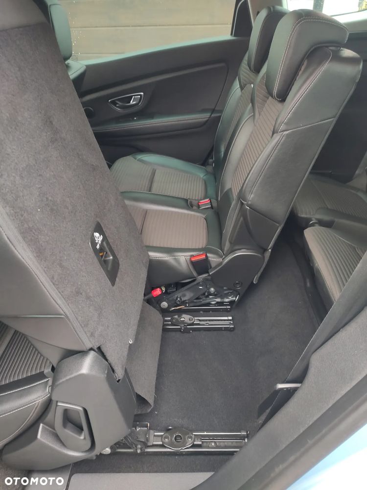 Renault Grand Scenic BLUE dCi 120 BOSE EDITION - 31