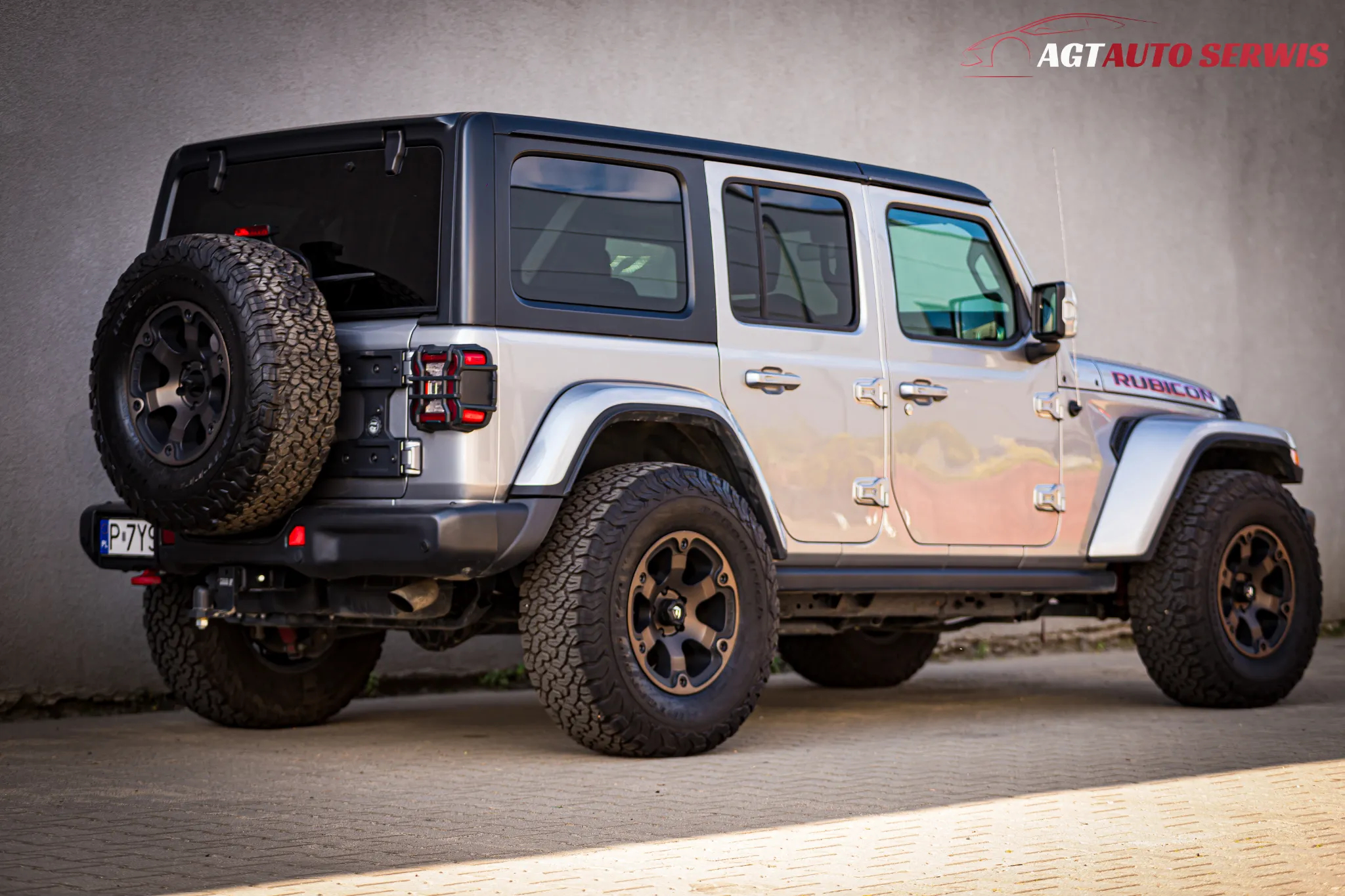 Jeep Wrangler - 4