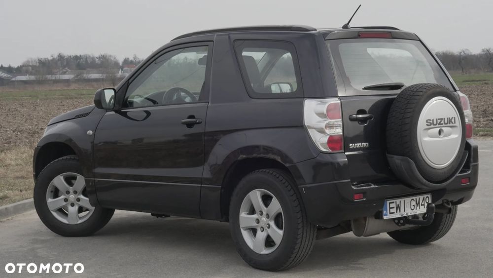 Suzuki Grand Vitara 1.6 - 8