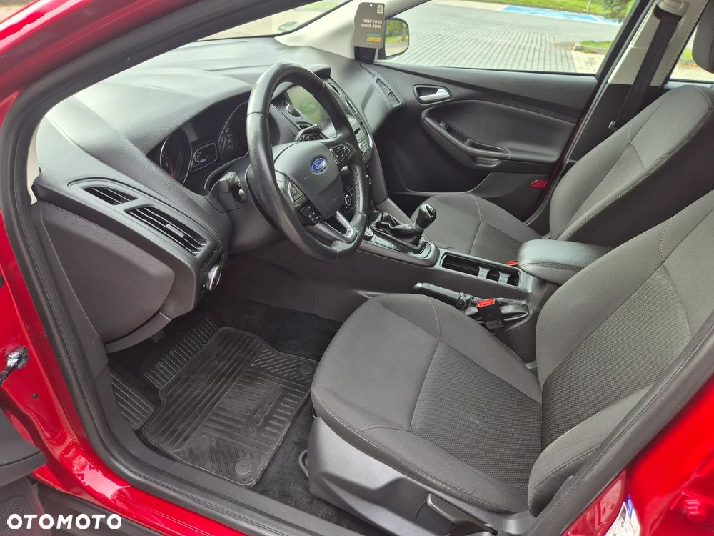 Ford Focus - 31