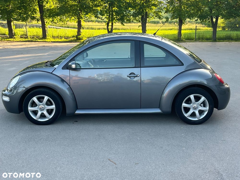 Volkswagen New Beetle 1.6 - 4