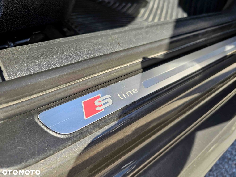 Audi A4 Avant 2.0 TDI DPF quattro S tronic S line Sportpaket - 25