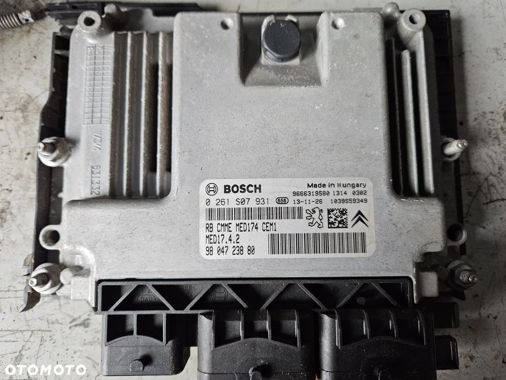Peugeot 308 3008 5008 Citroen C4 1.6 THP sterownik komputer silnika   5FV 0261S07931 9804723880  0261S04616 9666325380 - 1