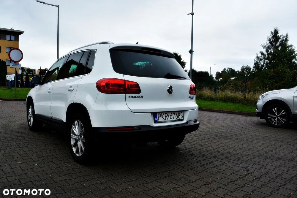 Volkswagen Tiguan 2.0 TDI DPF BlueMotion Technology Cup Sport & Style - 4