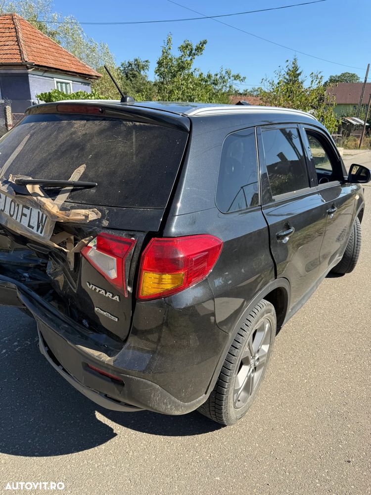 Suzuki Vitara 1.6 4X4 Luxus - 3