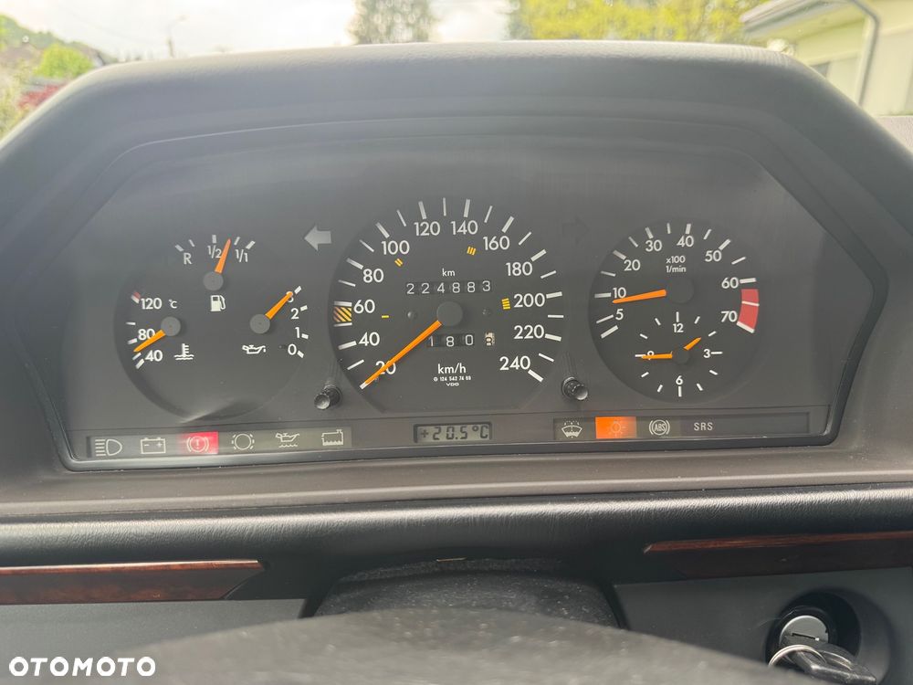 Mercedes-Benz W124 (1984-1993) - 31