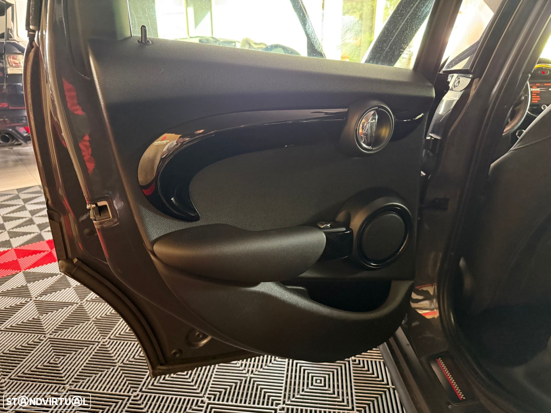 MINI 5 Portas Cooper SD - 25