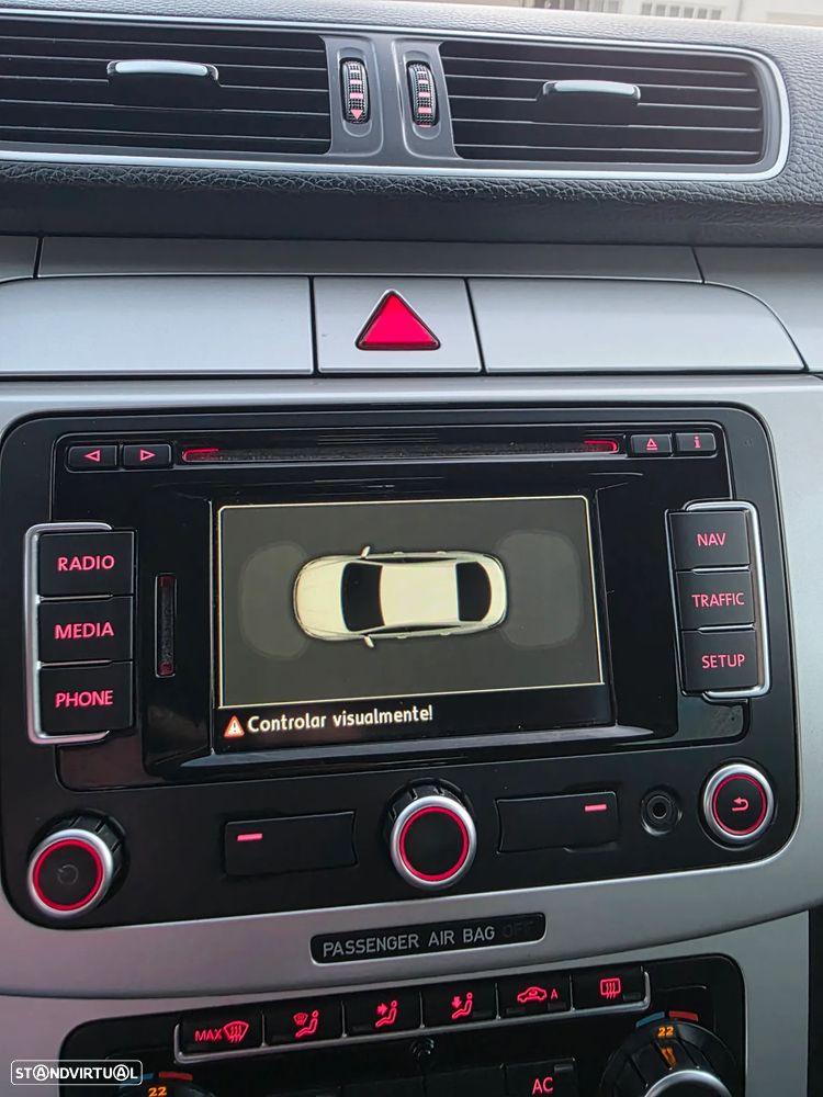 VW Passat CC 2.0 TDi Exclusive - 17