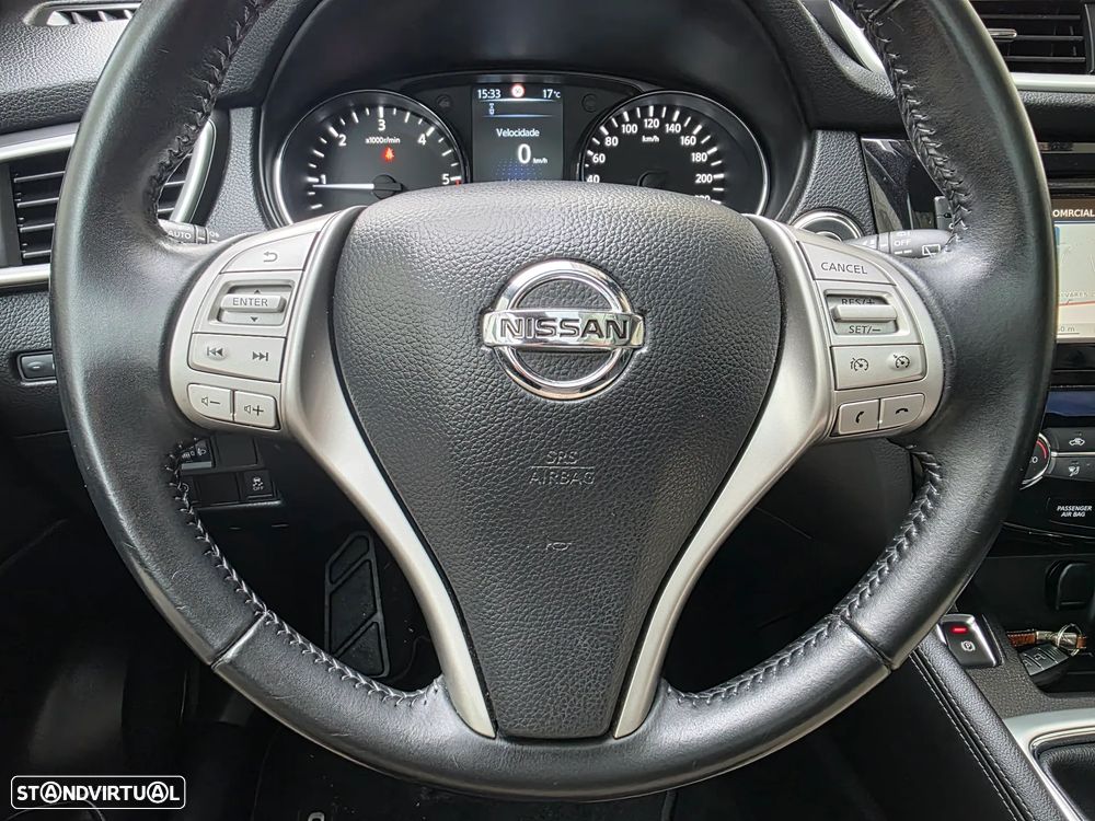 Nissan Qashqai 1.5 dCi N-Connecta 18 - 33