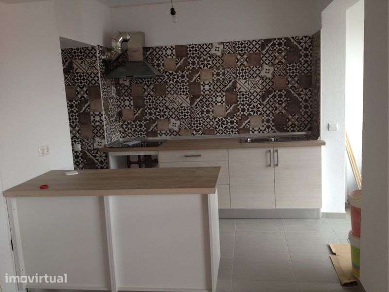 APt T3 Funchal junto a escolas comercio - Grande imagem: 5/12
