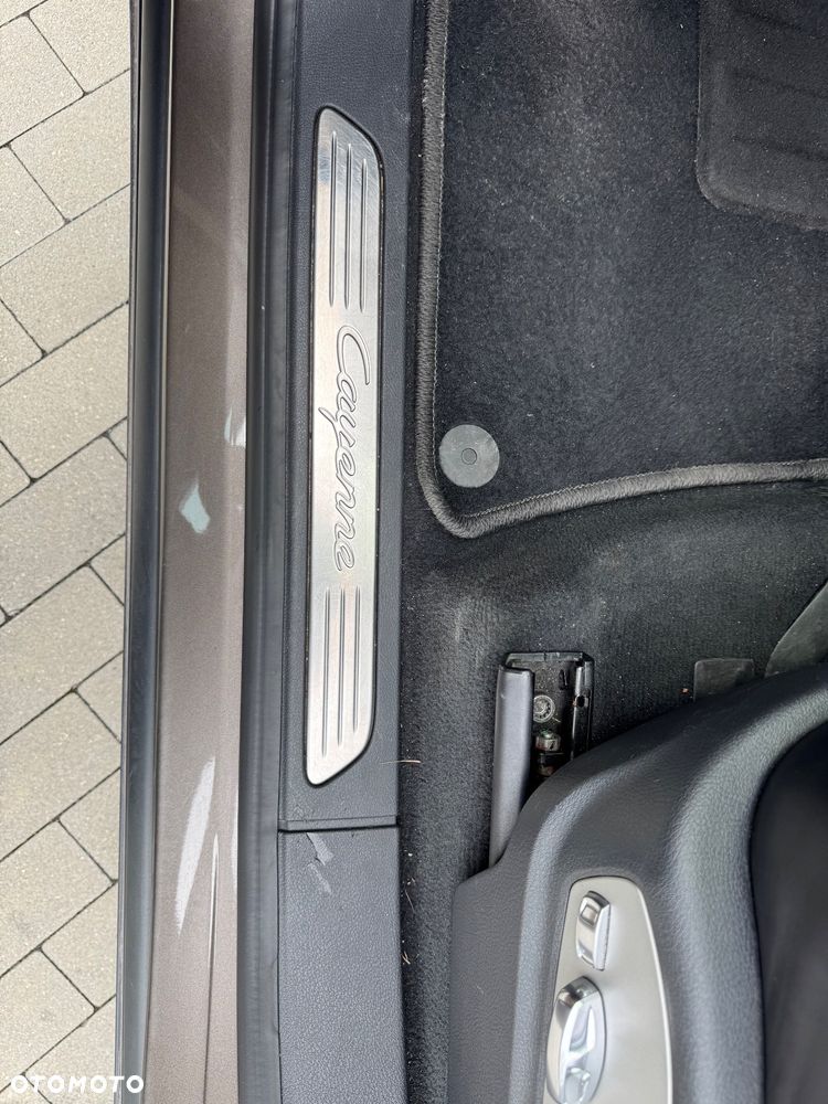 Porsche Cayenne Tiptronic S - 13