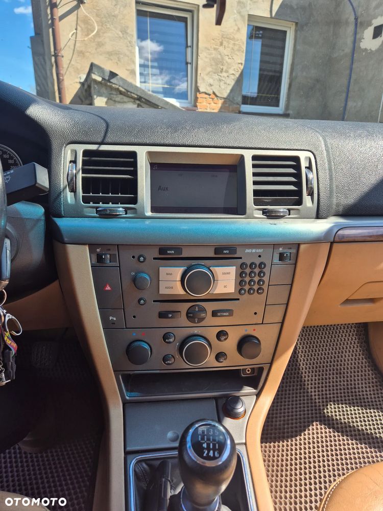 Opel Vectra 1.9 CDTI DPF Cosmo - 4