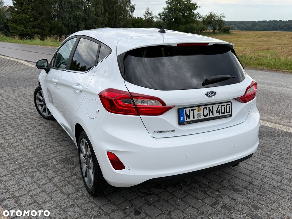 Ford Fiesta 1.0 EcoBoost STart-Stop Titanium - 24