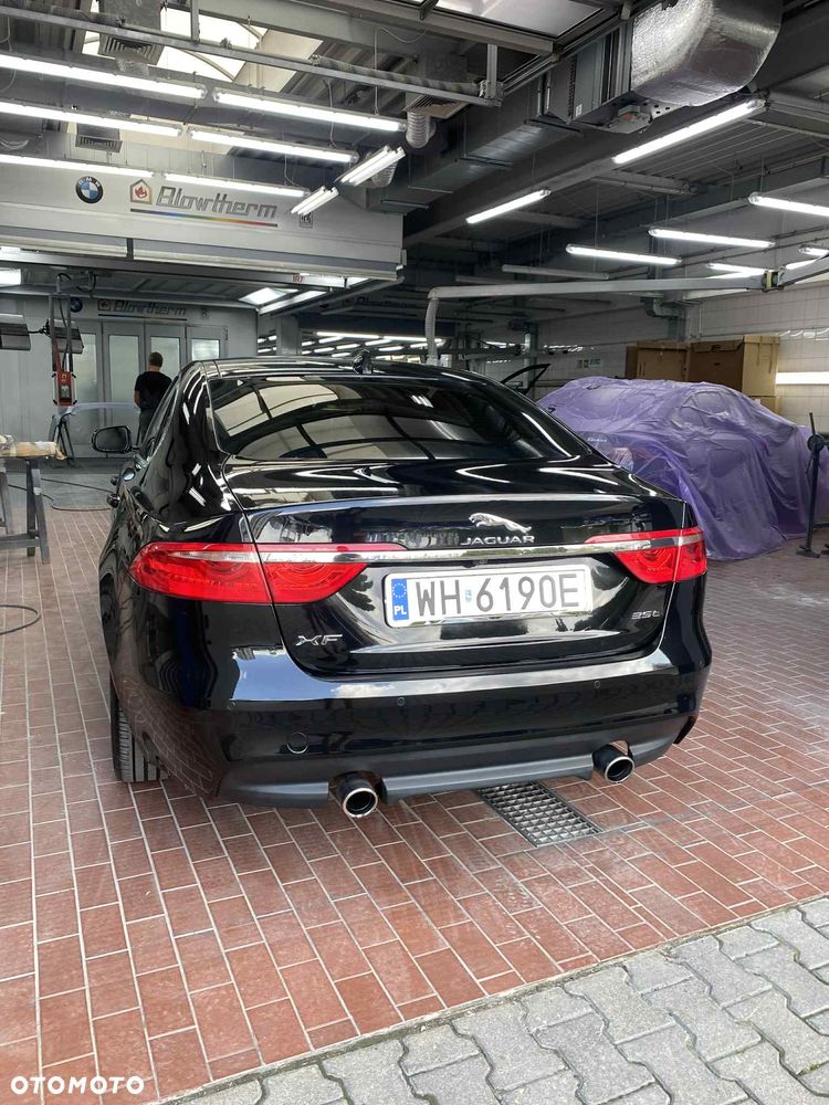 Jaguar XF 35t Prestige - 5