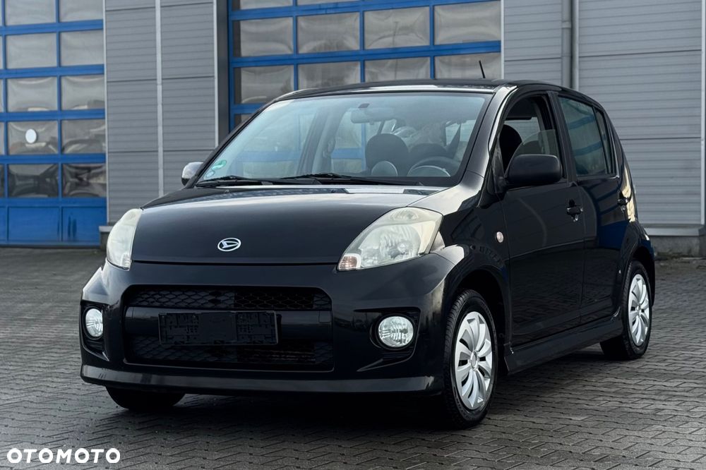 Daihatsu Sirion 1.3 - 9