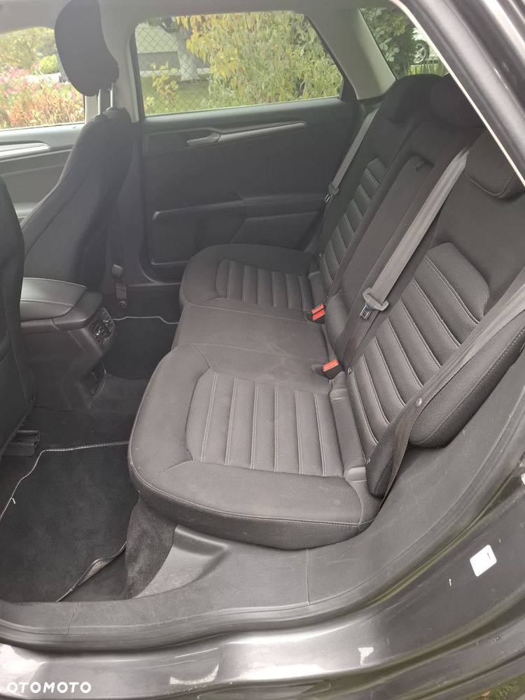 Ford Mondeo - 8