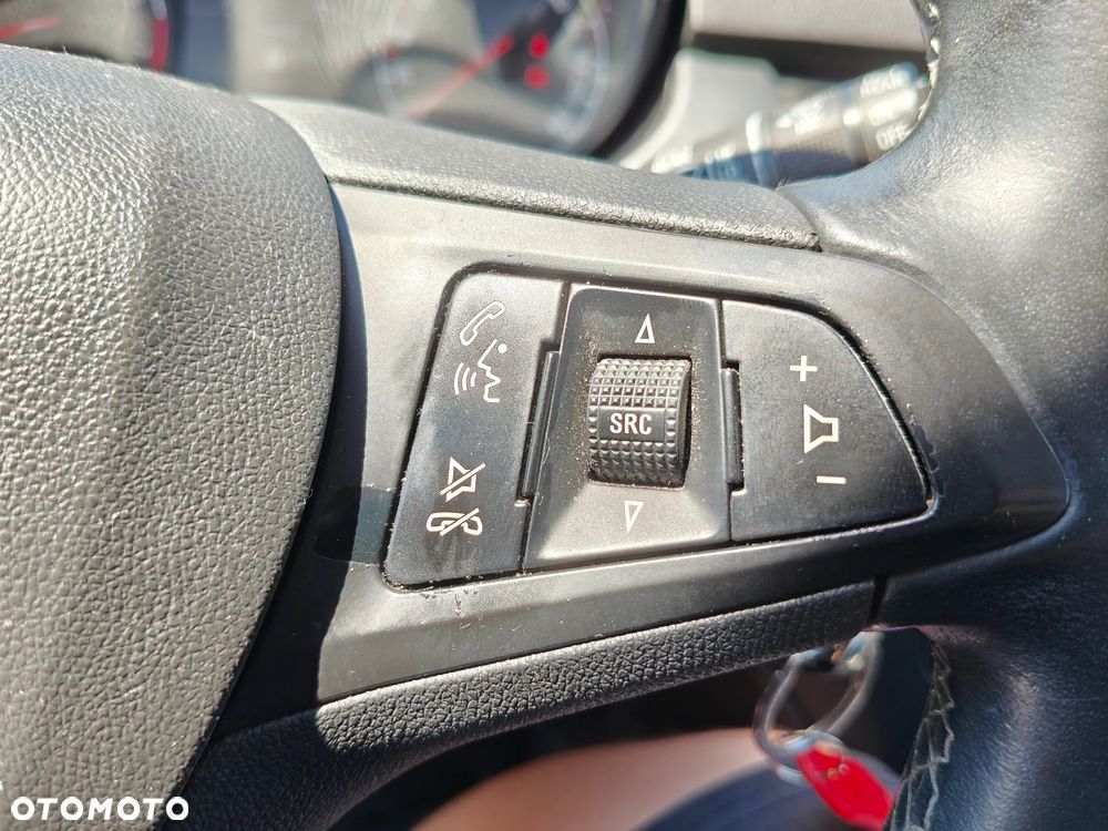 Opel Corsa 1.4 Cosmo - 24