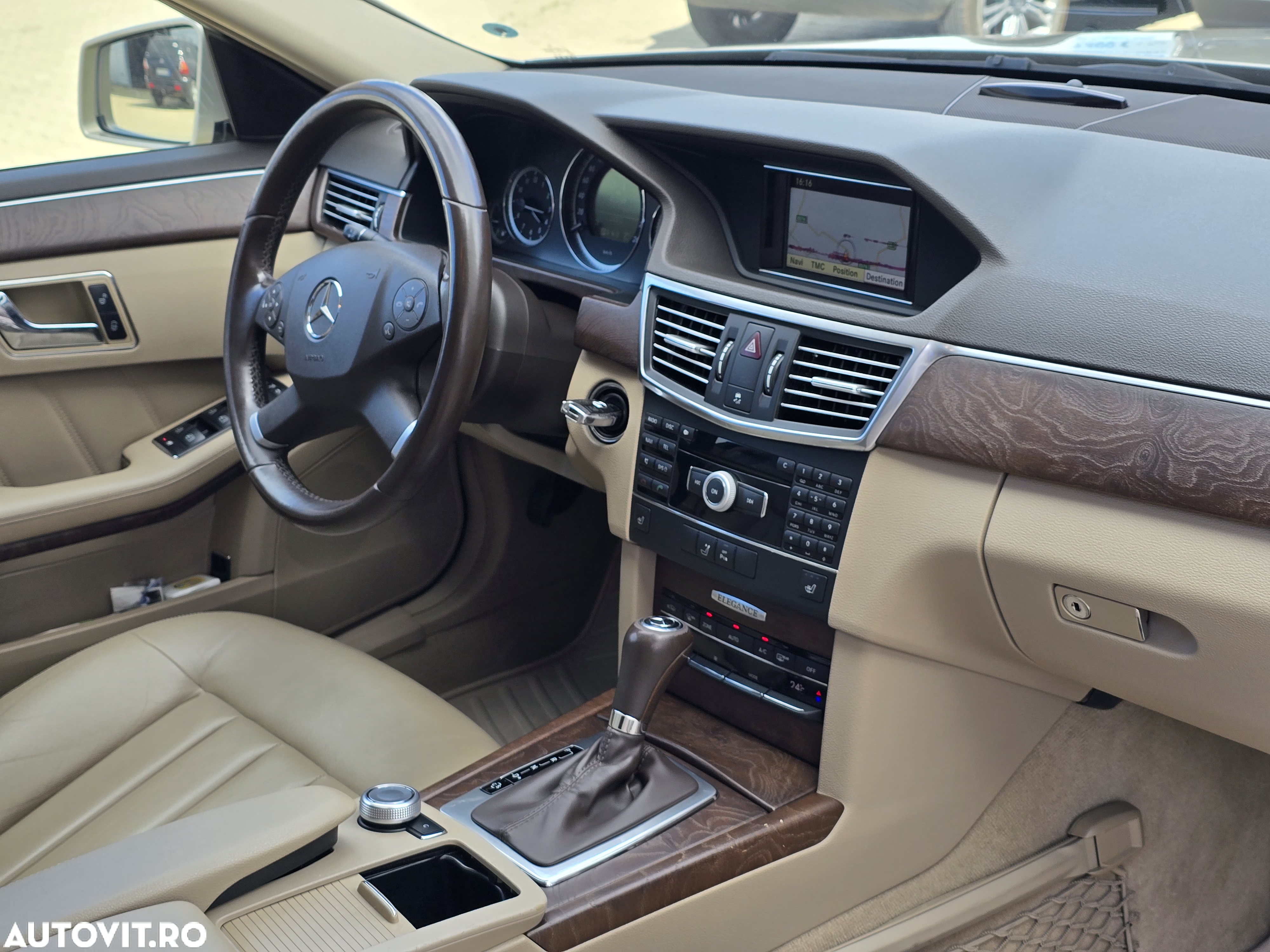 Mercedes-Benz E 220 CDI 7G-TRONIC Elegance - 10
