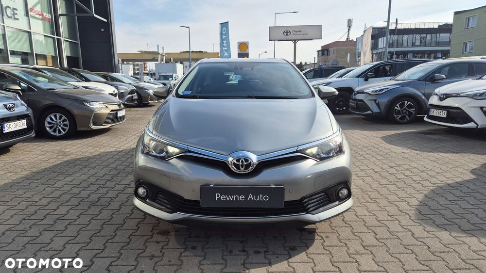 Toyota Auris - 5