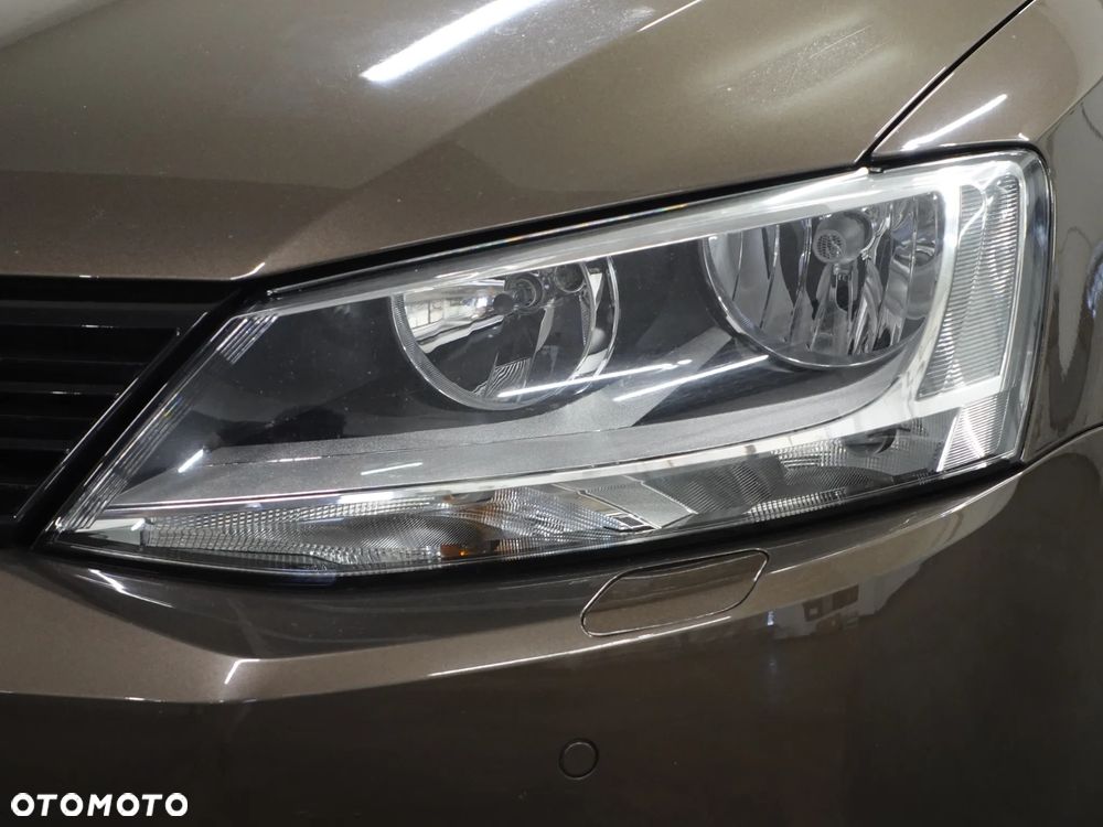 Volkswagen Jetta 1.4 TSI DSG Match - 14