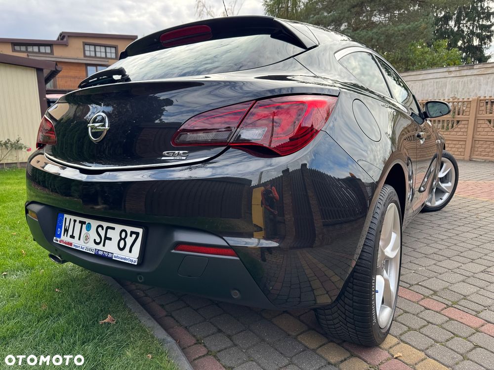 Opel Astra 2012 photo 3