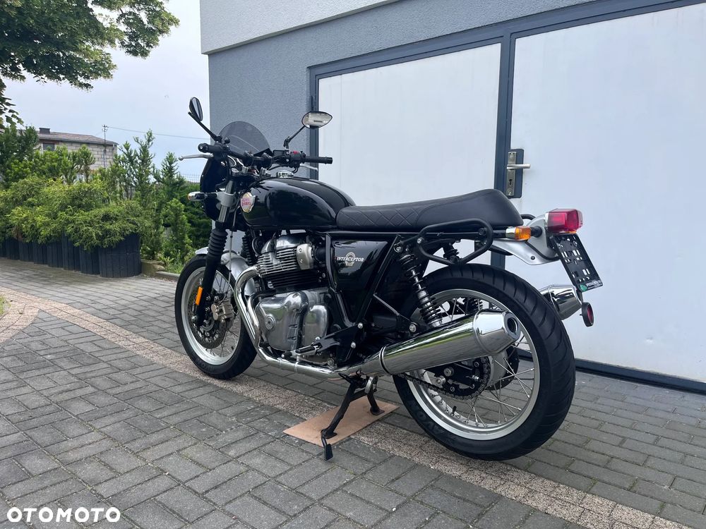 Royal Enfield Interceptor - 7