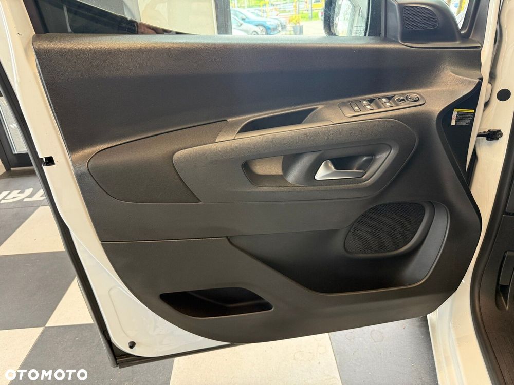 Opel Combo - 17