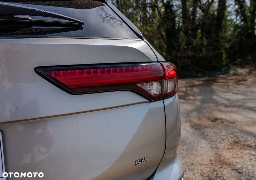 Mitsubishi Outlander - 9