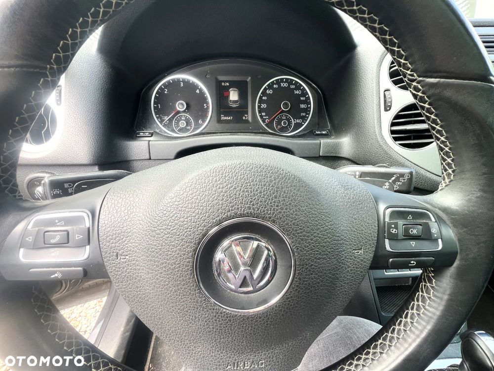 Volkswagen Tiguan - 5