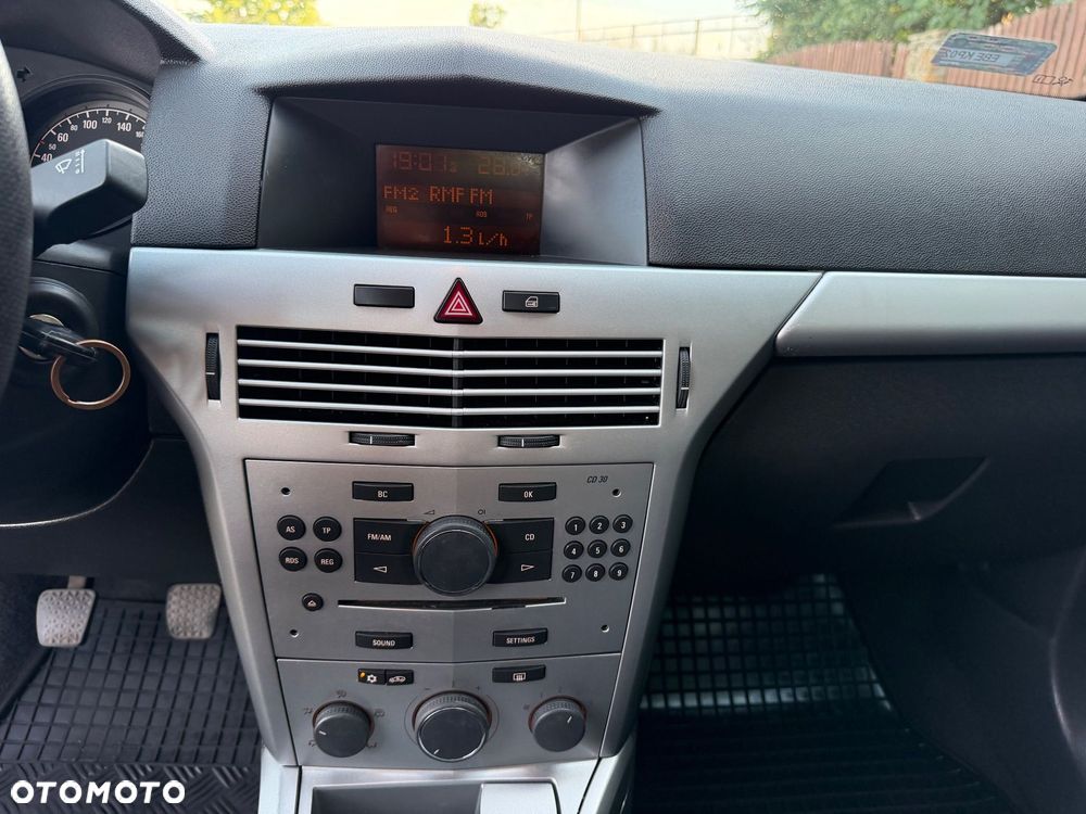Opel Astra 1.6 Enjoy - 16