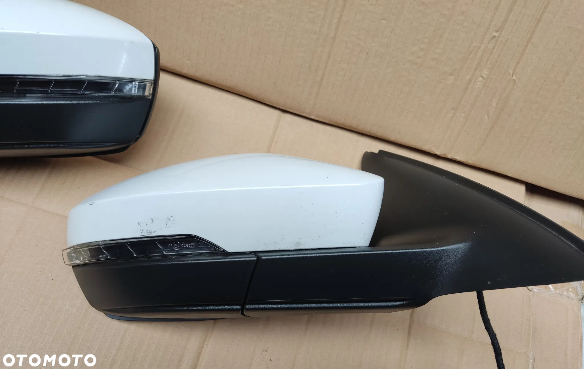 SKODA OCTAVIA III SCOUT LUSTERKO ZEWNĘTRZNE LEWE PRAWE 6 PIN UK ANGLIK - 5