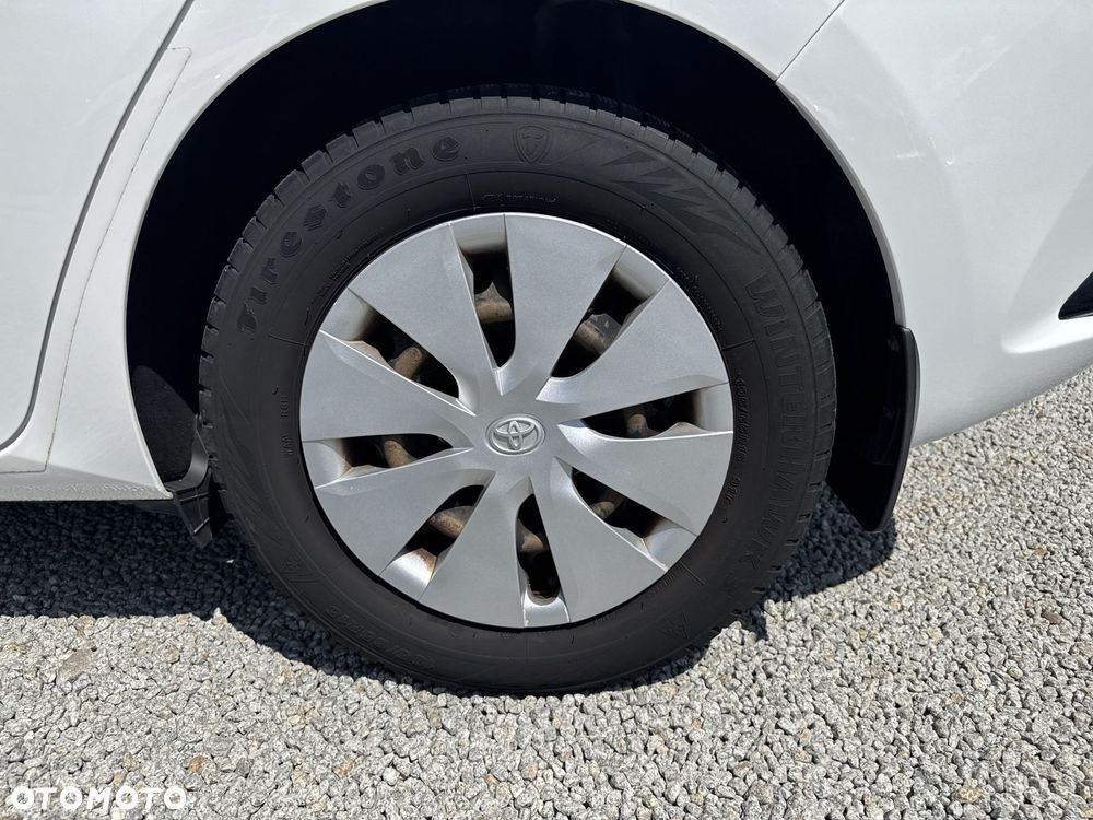 Toyota Auris 1.33 VVT-i Active - 19