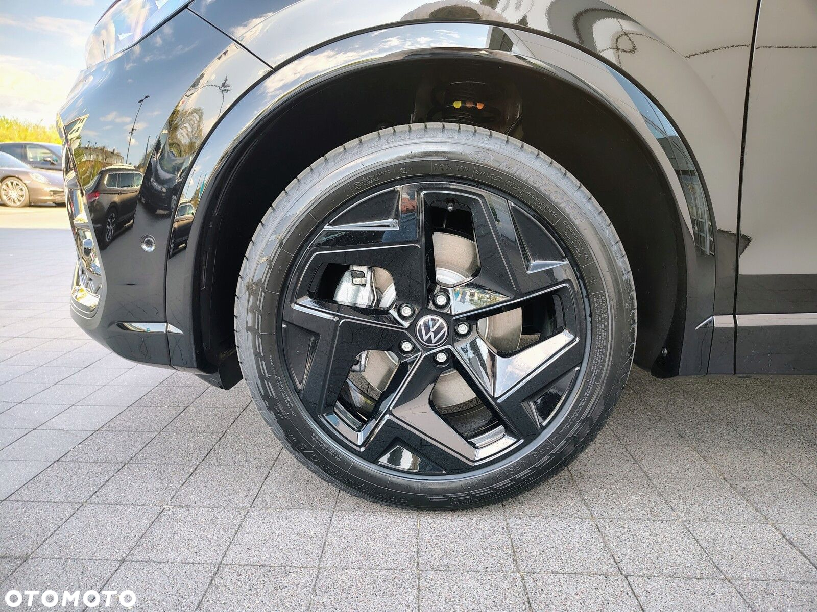 Volkswagen Tiguan - 5