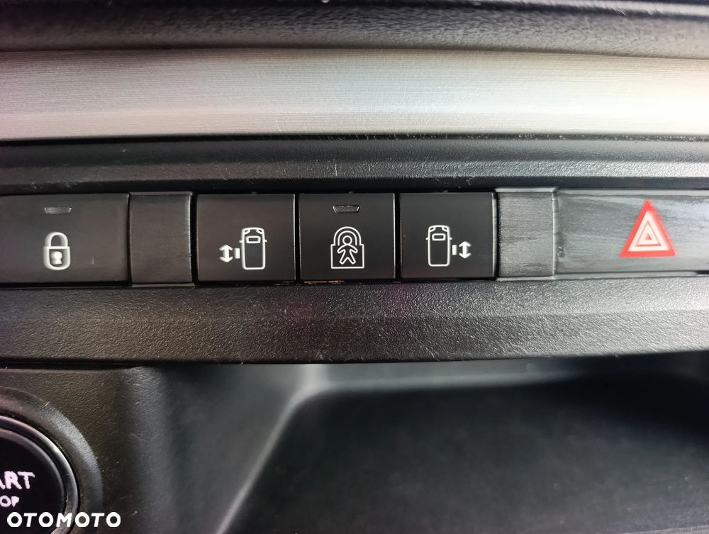 Peugeot Traveller L2 2.0 Business VIP - 24
