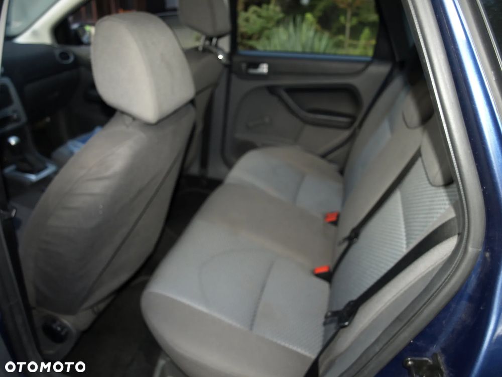 Ford Focus - 10
