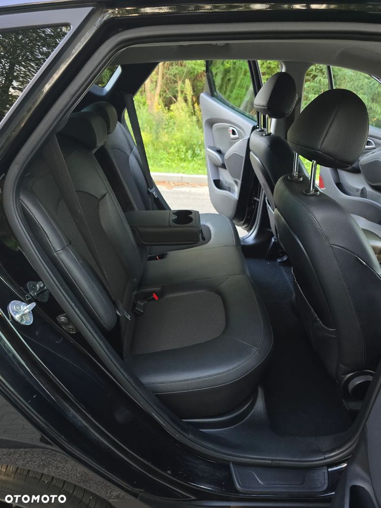 Hyundai ix35 1.7 CRDi 2WD Fifa World Cup Edition - 23